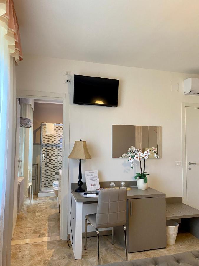 A Due Passi B&B Città Sant'Angelo Eksteriør billede